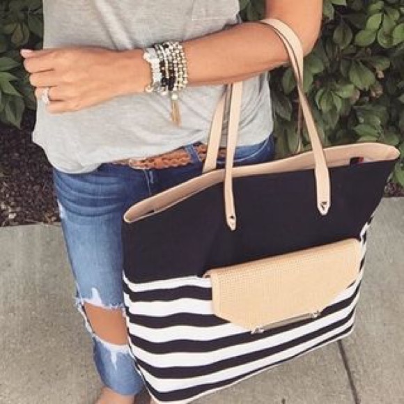 Stella & Dot Handbags - Stella & Dot Hudson Black & Cream Tote